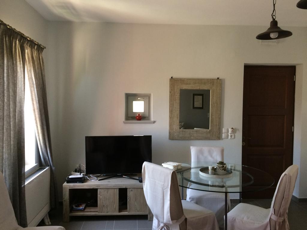 Heliades Maisonettes Мітімна Екстер'єр фото
